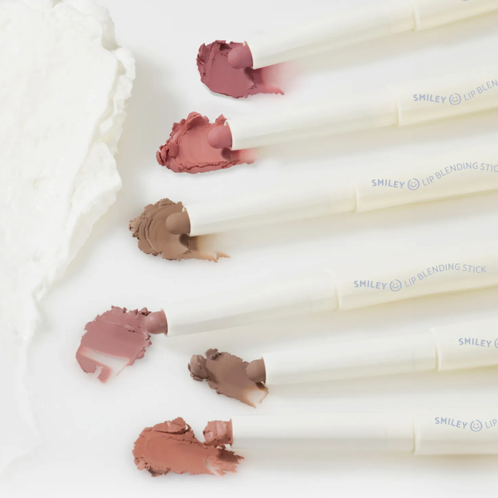 lilybyred Smiley Lip Blending Stick– Multi-Use Lip Liner & Soft Blending Pencil